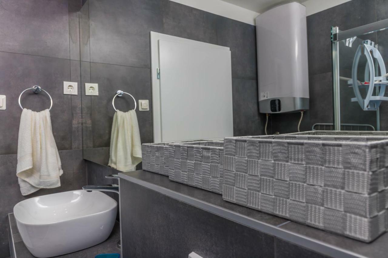 Apartments Tatjana Селце Экстерьер фото