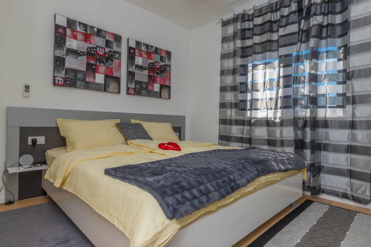 Apartments Tatjana Селце Экстерьер фото
